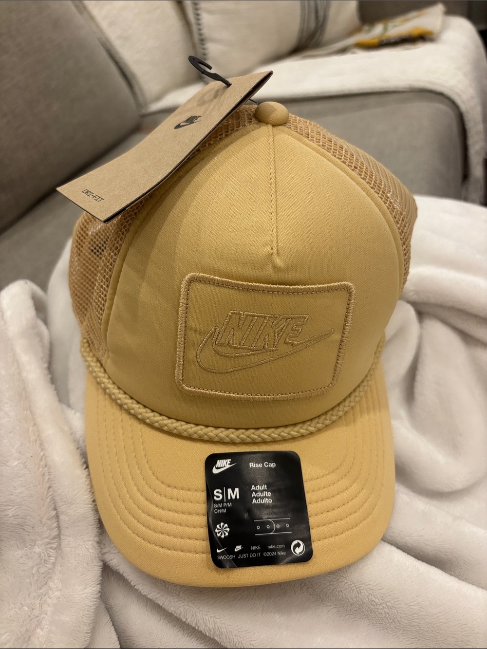 Nike Men’s Beige Mesh Back Trucker Cap